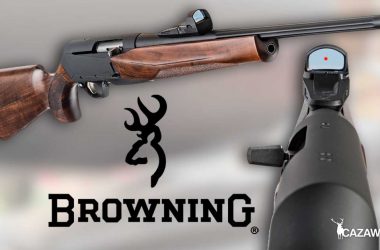 Sistema Reflex de Browning presentado en IWA 2019. Nos permite montar dos visores al mismo tiempo sobre un rifle.